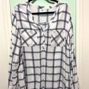 Old Navy pull over white blouse with blue stripes